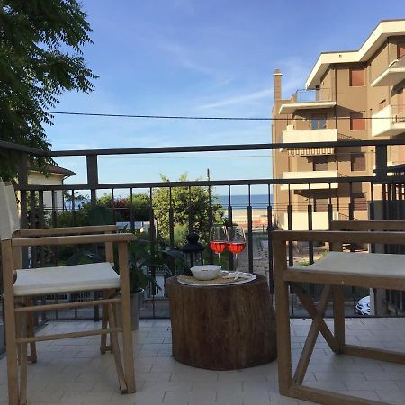 Stella Di Mare Apartment Римини Екстериор снимка
