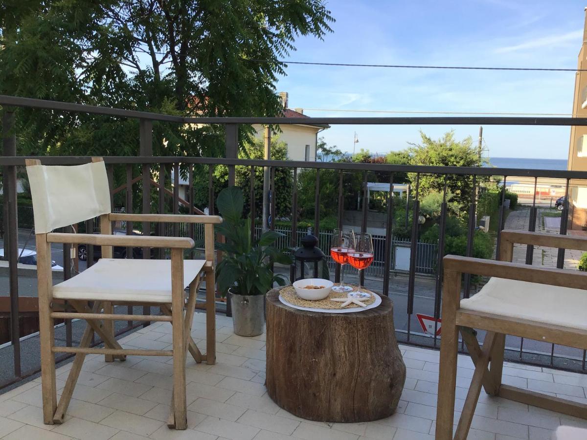 Stella Di Mare Apartment Римини Екстериор снимка