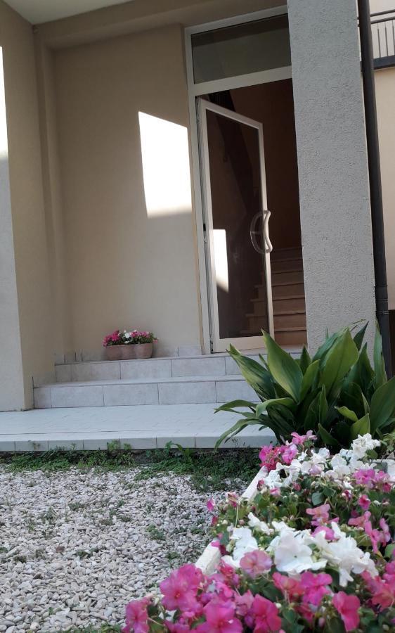 Stella Di Mare Apartment Римини Екстериор снимка